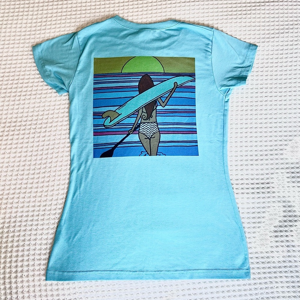 🏄‍♀️Surfer girl T-shirt with stand up paddle board decal.
